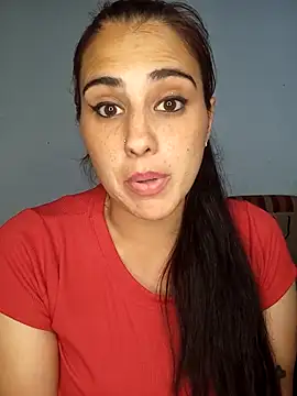 Snapshot of kariciasecreta chatting on 09/27/25, 01:21 kariciasecreta online show from 09/27/25, 01:21