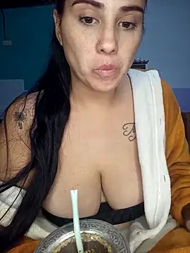 Snapshot of kariciasecreta chatting on 04/10/26, 09:58 kariciasecreta online show from 04/10/26, 09:58