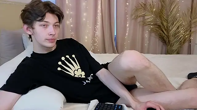  Den1s  online show from 03/18/26, 03:26