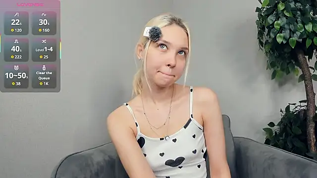 Snapshot of ErinBissonnette chatting on 02/07/26, 07:17 ErinBissonnette online show from 02/07/26, 07:17