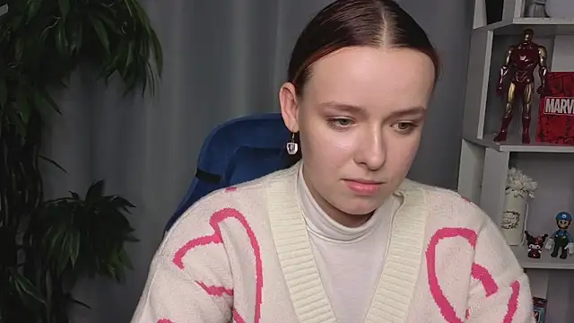 Snapshot of DorothyBurke chatting on 10/17/25, 01:46 DorothyBurke online show from 10/17/25, 01:46