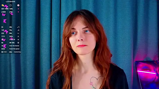 LisaDrake online show from 10/19/25, 07:47