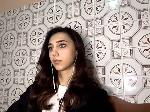 LinaMour online show from 11/09/25, 10:19