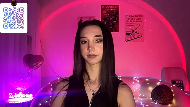 LinaMour online show from 04/25/26, 10:40