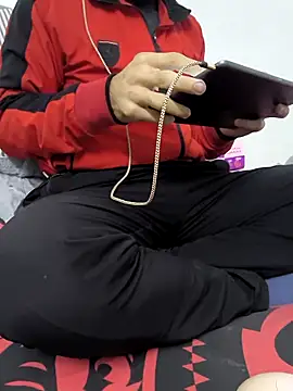 yazinyazin1 online show from 12/03/25, 03:10