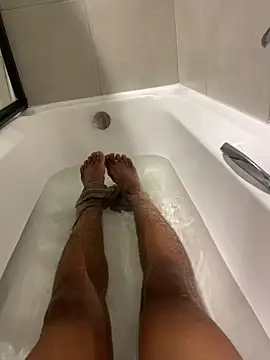 Snapshot of fitsexyman chatting on 03/27/26, 09:36 fitsexyman online show from 03/27/26, 09:36