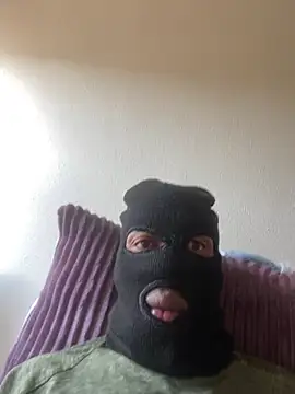 Snapshot of fitsexyman chatting on 04/03/26, 02:15 fitsexyman online show from 04/03/26, 02:15