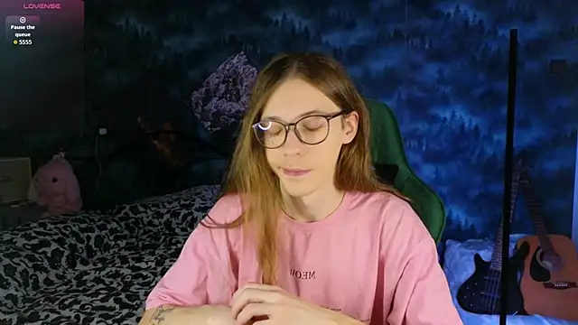 artass2 online show from 11/13/25, 05:23