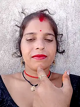 Snapshot of Manvi_tyagi chatting on 09/09/25, 03:50 Manvi tyagi online show from 09/09/25, 03:50