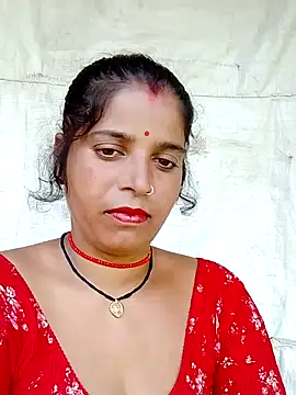 Snapshot of Manvi_tyagi chatting on 09/17/25, 07:43 Manvi tyagi online show from 09/17/25, 07:43