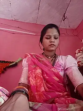 Snapshot of Manvi_tyagi chatting on 10/22/25, 09:31 Manvi tyagi online show from 10/22/25, 09:31
