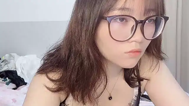 Snapshot of Xoxo-258 chatting on 09/14/25, 03:38 Xoxo-258 online show from 09/14/25, 03:38