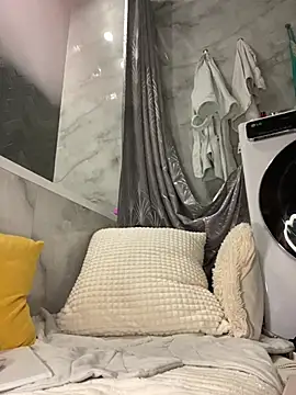 Snapshot of Kitty_Kisss chatting on 02/18/26, 07:21 Kitty Kisss online show from 02/18/26, 07:21