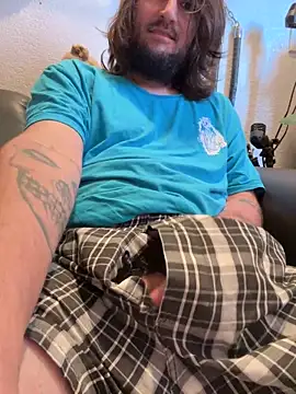 Snapshot of crashnasty chatting on 09/27/25, 03:06 crashnasty online show from 09/27/25, 03:06