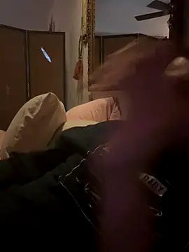 Snapshot of crashnasty chatting on 10/25/25, 06:10 crashnasty online show from 10/25/25, 06:10