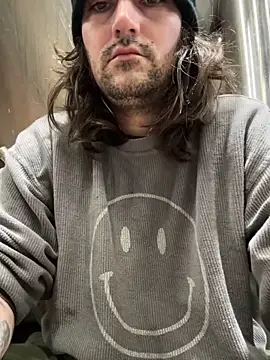 Snapshot of crashnasty chatting on 10/27/25, 03:49 crashnasty online show from 10/27/25, 03:49