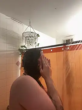 Snapshot of crashnasty chatting on 02/09/26, 05:00 crashnasty online show from 02/09/26, 05:00