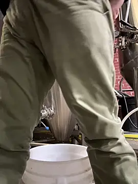 Snapshot of crashnasty chatting on 02/11/26, 05:40 crashnasty online show from 02/11/26, 05:40