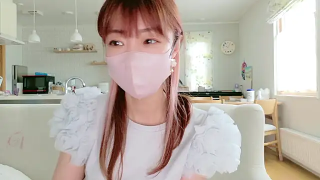 SUZU 1201 online show from 05/13/26, 01:03
