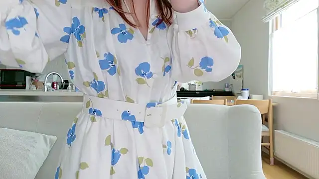 SUZU 1201 online show from 05/17/26, 01:25