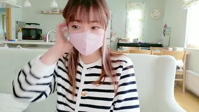 SUZU 1201 online show from 06/15/26, 12:35