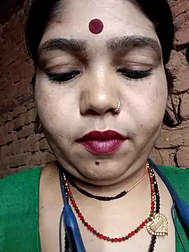 Priya tyagi online show from 09/27/25, 07:30