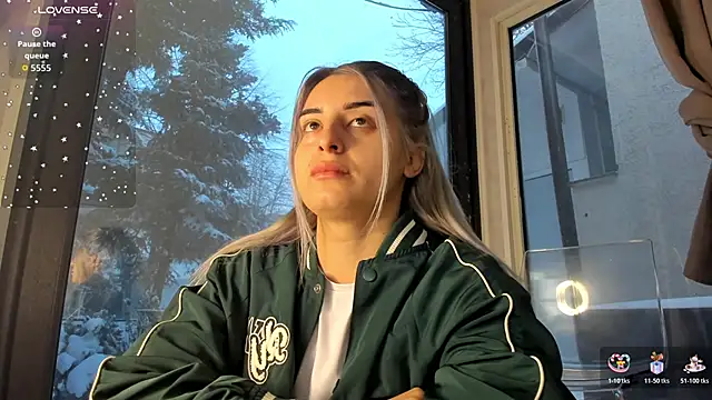 Ella Vee online show from 02/02/26, 05:39