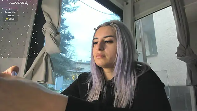 Ella Vee online show from 02/15/26, 06:32