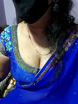 luci-queen online show from 11/12/25, 01:28