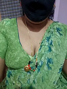 luci-queen online show from 04/21/26, 07:14