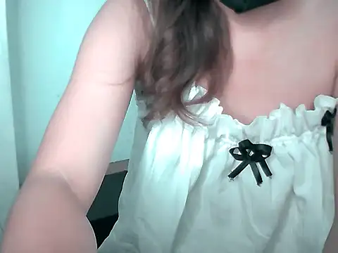 Snapshot of Laogong4 chatting on 10/11/25, 01:09 Laogong4 online show from 10/11/25, 01:09