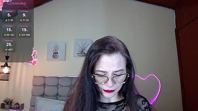  naomi s online show from 06/23/26, 01:31