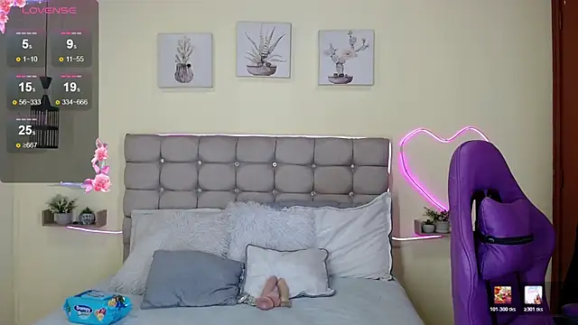  naomi s online show from 06/29/26, 01:22