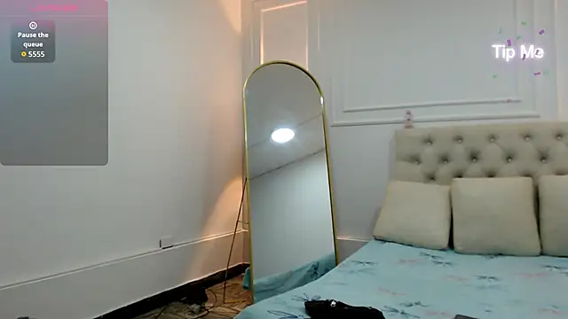 charlotte dante212 online show from 11/17/25, 03:45