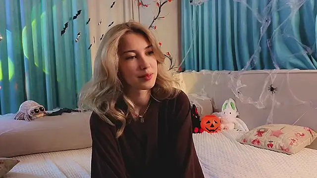 AngelicRice online show from 10/30/25, 11:11