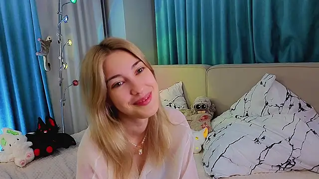 AngelicRice online show from 11/07/25, 11:32