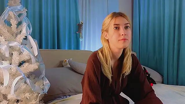 Snapshot of AngelicRice chatting on 12/20/25, 11:17 AngelicRice online show from 12/20/25, 11:17