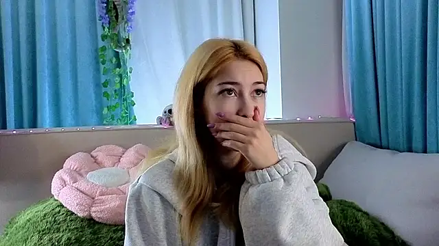 Snapshot of AngelicRice chatting on 02/19/26, 01:07 AngelicRice online show from 02/19/26, 01:07