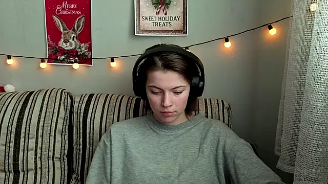 CutieAnny online show from 01/18/26, 07:34