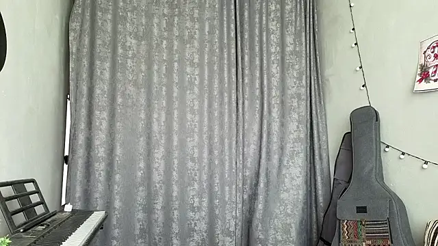 CutieAnny online show from 02/11/26, 06:07