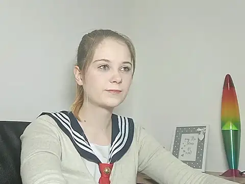 Snapshot of LydiaYoung chatting on 09/18/25, 06:10 LydiaYoung online show from 09/18/25, 06:10