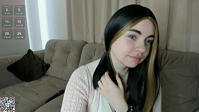 EvaBlimey online show from 10/10/25, 04:33