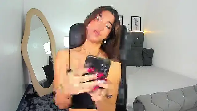 Snapshot of CassieSommereux chatting on 10/02/25, 01:34 CassieSommereux online show from 10/02/25, 01:34