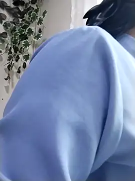 Snapshot of CRISTAL__11 chatting on 10/25/25, 01:40 CRISTAL 11 online show from 10/25/25, 01:40