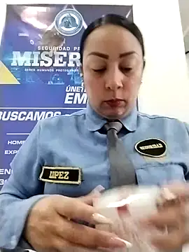 Snapshot of CRISTAL__11 chatting on 11/20/25, 02:06 CRISTAL 11 online show from 11/20/25, 02:06