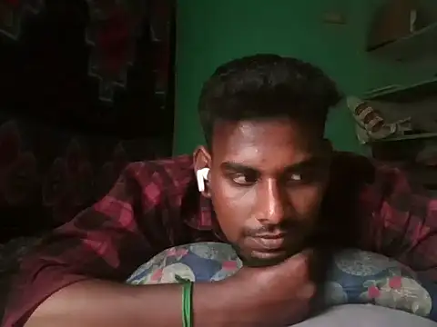 Snapshot of Tamilgud23 chatting on 05/06/26, 11:48 Tamilgud23 online show from 05/06/26, 11:48