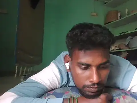 Snapshot of Tamilgud23 chatting on 05/16/26, 12:15 Tamilgud23 online show from 05/16/26, 12:15