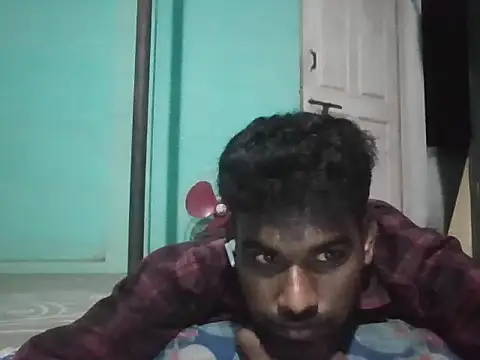 Snapshot of Tamilgud23 chatting on 06/01/26, 01:35 Tamilgud23 online show from 06/01/26, 01:35
