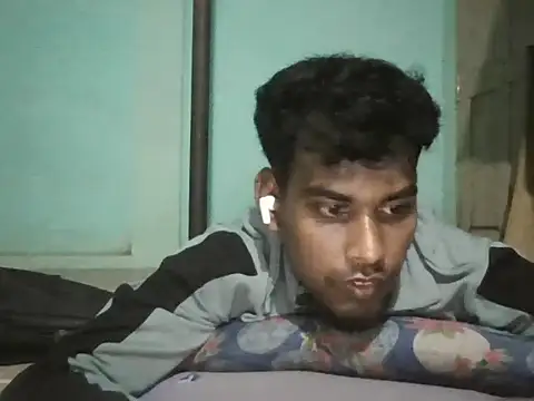 Snapshot of Tamilgud23 chatting on 07/10/26, 04:53 Tamilgud23 online show from 07/10/26, 04:53