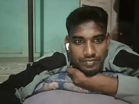 Snapshot of Tamilgud23 chatting on 07/28/26, 05:01 Tamilgud23 online show from 07/28/26, 05:01